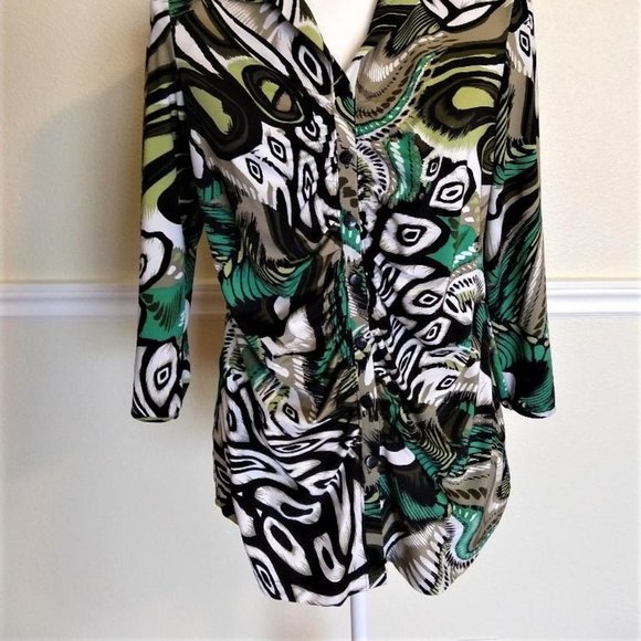 Essentials By Milano 3/4 sleeve blouse - Picture 4 of 4